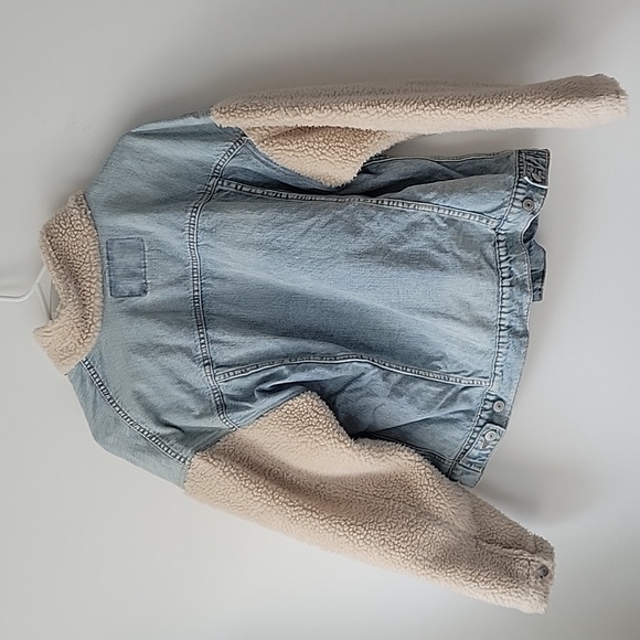 American Eagle Sherpa Denim Jacket - Picture 2 of 10